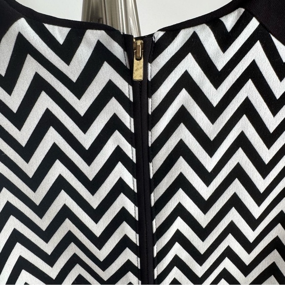 H&M Black and White Chevron Design Top and Skirt Set size 4-6 - Picture 4 of 15